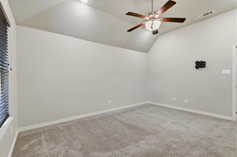 603 Oaklawn Drive, River Oaks TX 76114 - Photo 18