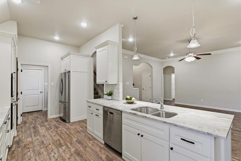 603 Oaklawn Drive, River Oaks TX 76114 - Photo 11