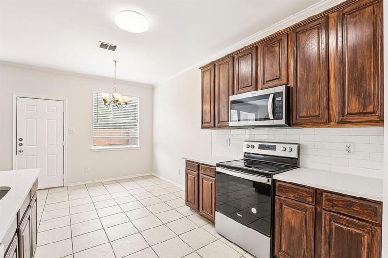 4506 Stirling Drive, Garland TX 75043 - Photo 9