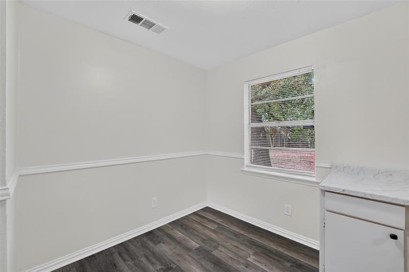 4425 Central Lane, Balch Springs TX 75180 - Photo 9