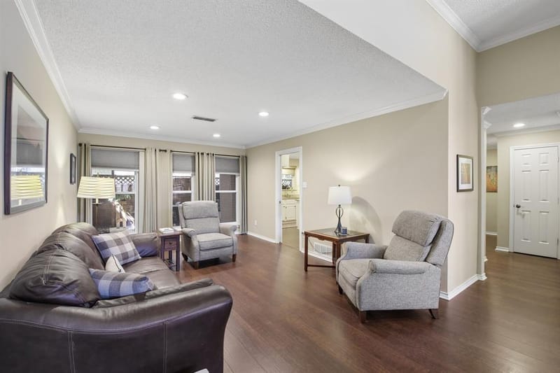 6615 Waterwood Circle, Benbrook TX 76132 - Photo 7