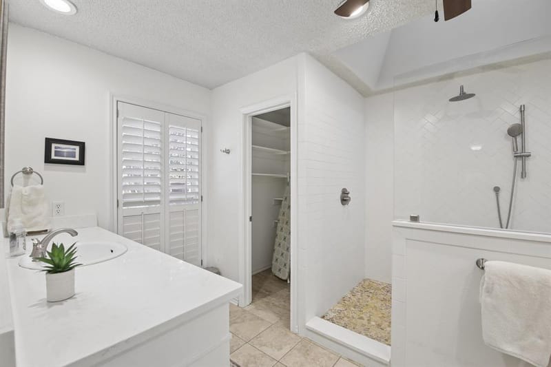 6615 Waterwood Circle, Benbrook TX 76132 - Photo 15
