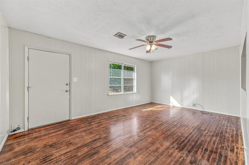 945 W Park Street, Stephenville TX 76401 - Photo 5