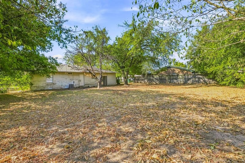 945 W Park Street, Stephenville TX 76401 - Photo 18