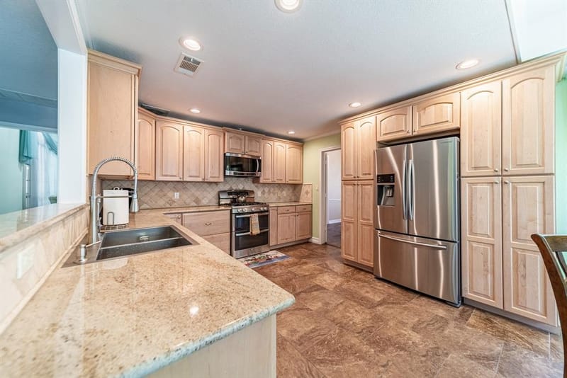 3305 Eisenhower Lane, Plano TX 75023 - Photo 9