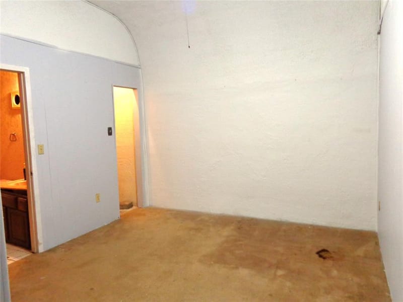 212 Private Road 114, Covington TX 76636 - Photo 19
