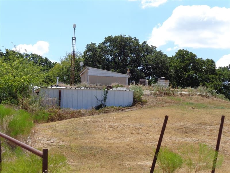212 Private Road 114, Covington TX 76636 - Photo 35