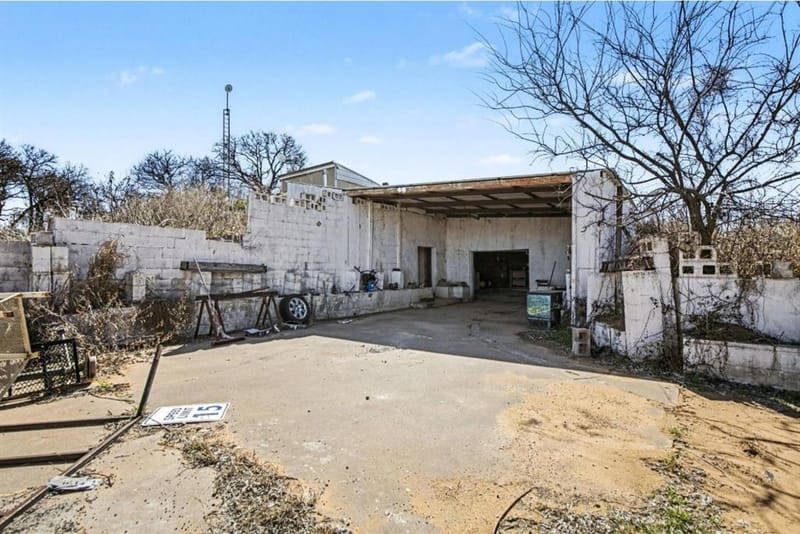 212 Private Road 114, Covington TX 76636 - Photo 4