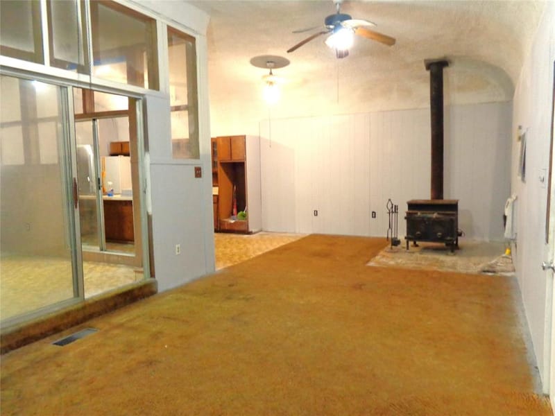 212 Private Road 114, Covington TX 76636 - Photo 8