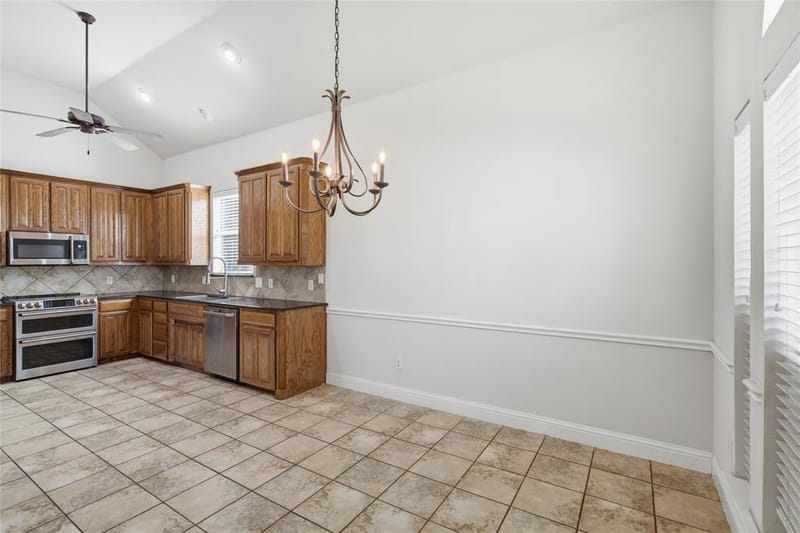 8209 Trinity Vista Trail, Fort Worth TX 76053 - Photo 11