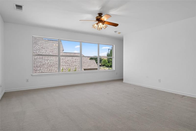 2612 Waters Edge Drive, Granbury TX 76048 - Photo 14