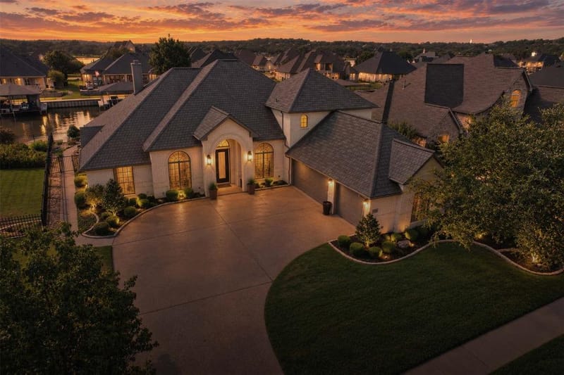 2612 Waters Edge Drive, Granbury TX 76048 - Photo 39