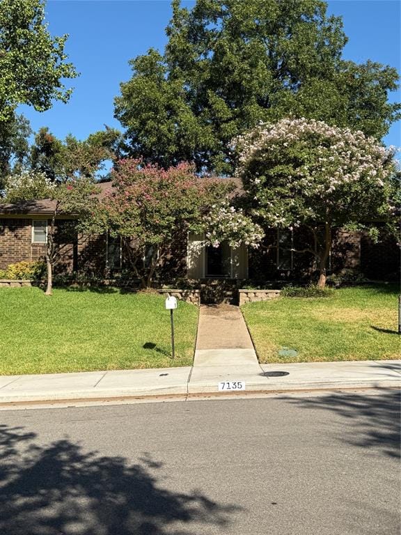 7135 Cosgrove Drive, Dallas TX 75231