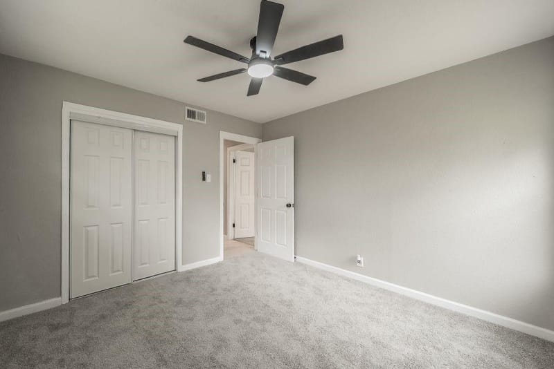 5012 Roxie Street, Haltom City TX 76117 - Photo 30