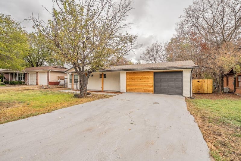 5012 Roxie Street, Haltom City TX 76117 - Photo 4