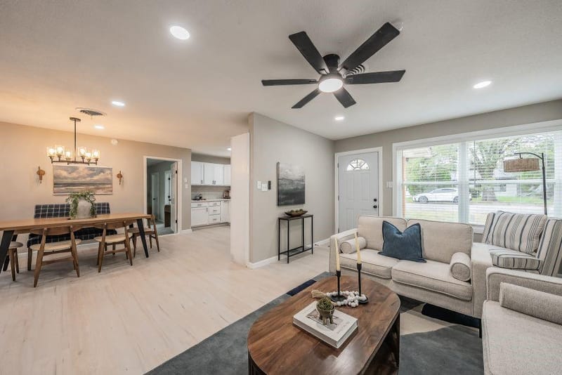 5012 Roxie Street, Haltom City TX 76117 - Photo 8