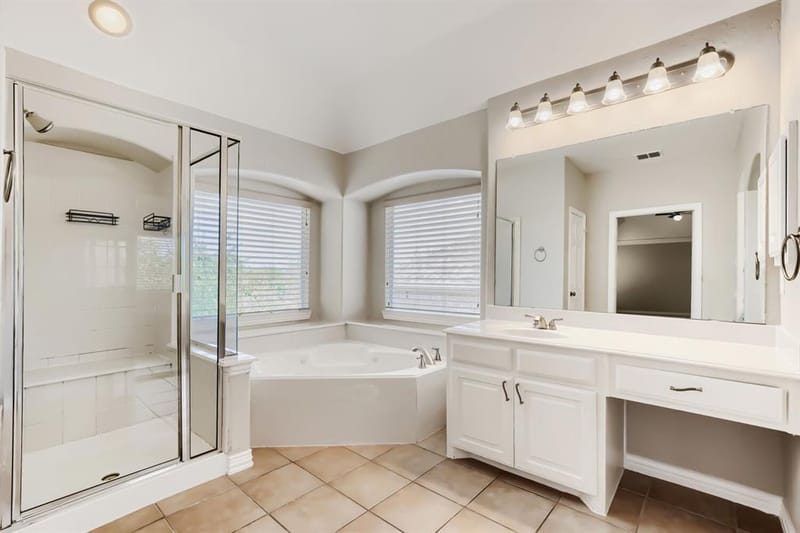 1343 Valley Vista Drive, Irving TX 75063 - Photo 20