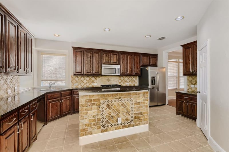 1343 Valley Vista Drive, Irving TX 75063 - Photo 8