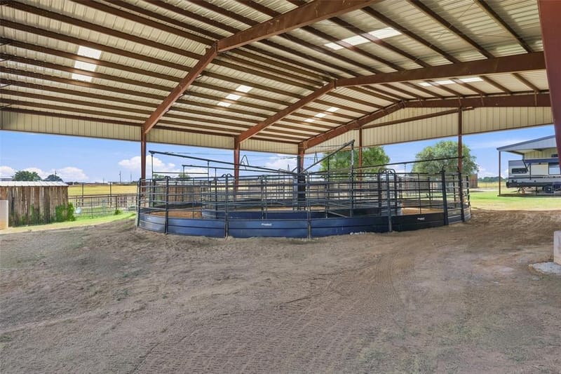 900 Leech, Poolville TX 76487 - Photo 32