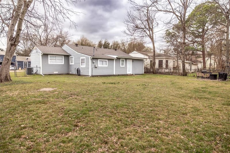 257 Graham Avenue, Bonham TX 75418 - Photo 12
