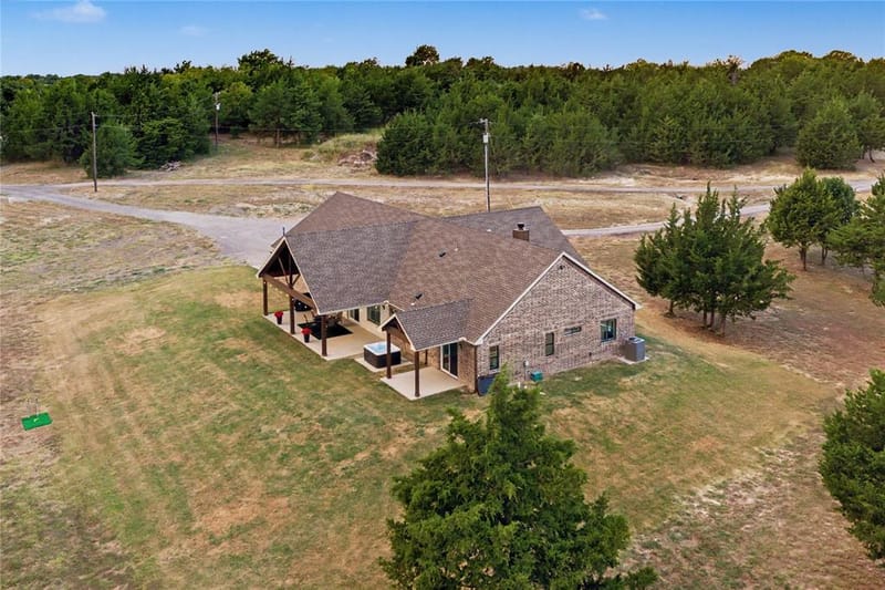 8615 County Road 534, Whitewright TX 75491 - Photo 6