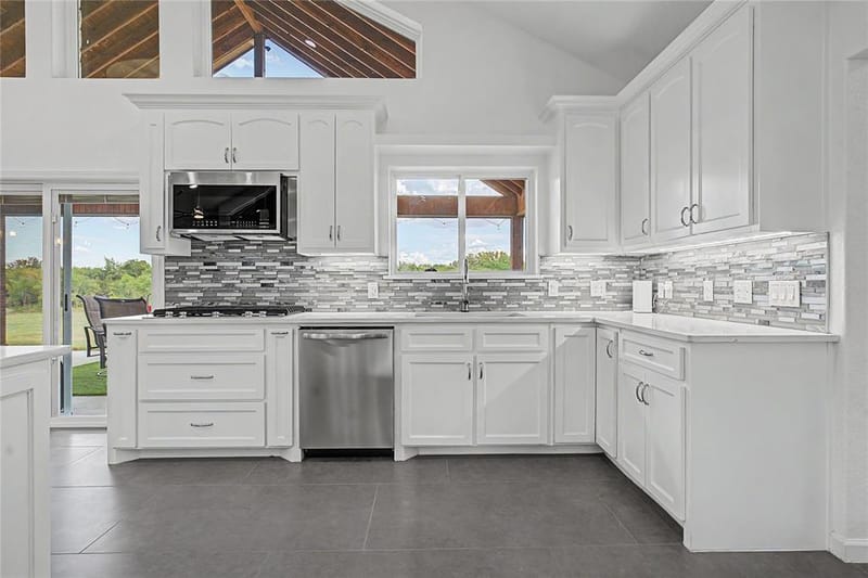 8615 County Road 534, Whitewright TX 75491 - Photo 14