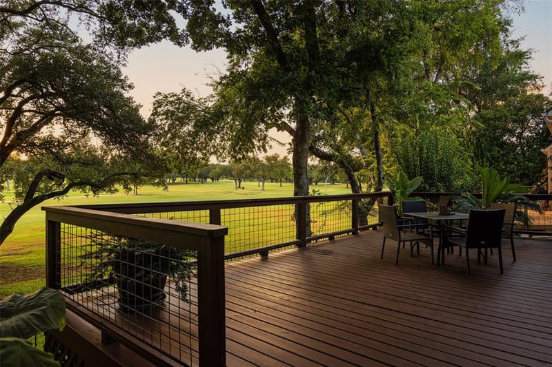 13715 Creekside Place, Dallas TX 75240