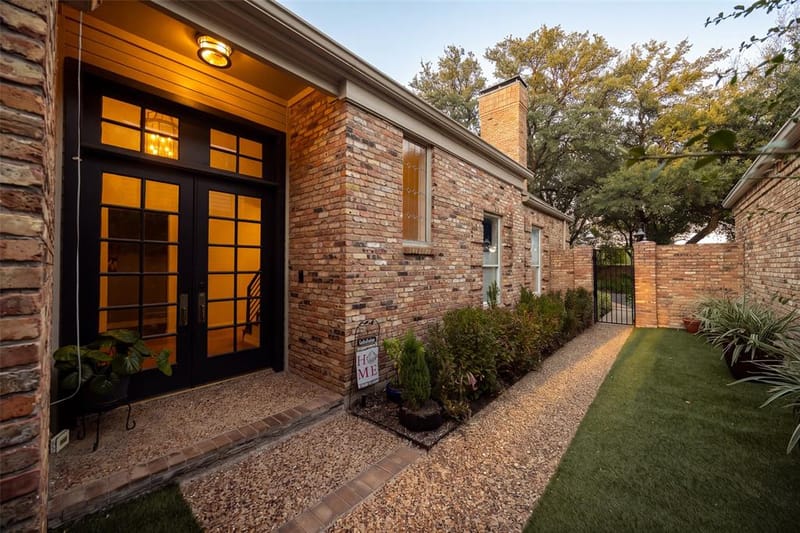 13715 Creekside Place, Dallas TX 75240 - Photo 10