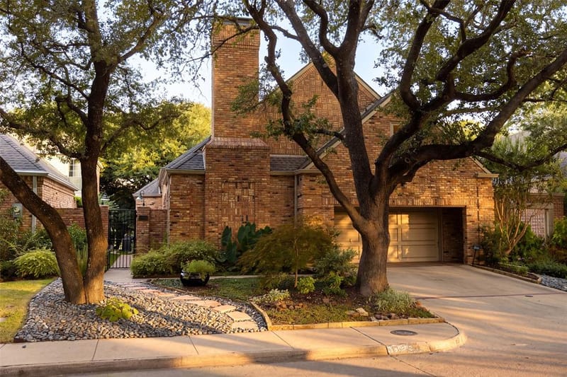 13715 Creekside Place, Dallas TX 75240 - Photo 8