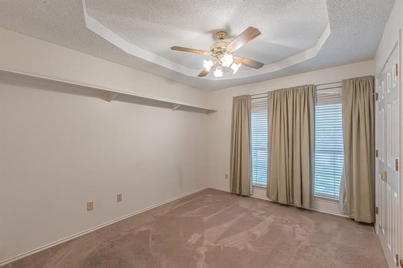 3901 Echo Hill Court, Arlington TX 76001 - Photo 32