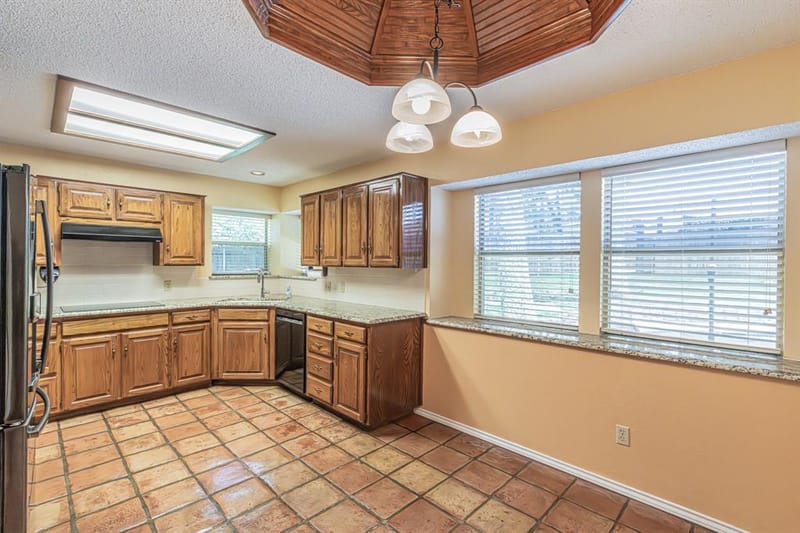 3901 Echo Hill Court, Arlington TX 76001 - Photo 24