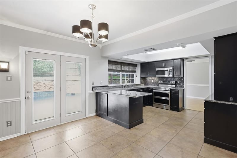 4708 Glenbrook Drive, Grapevine TX 76051 - Photo 7