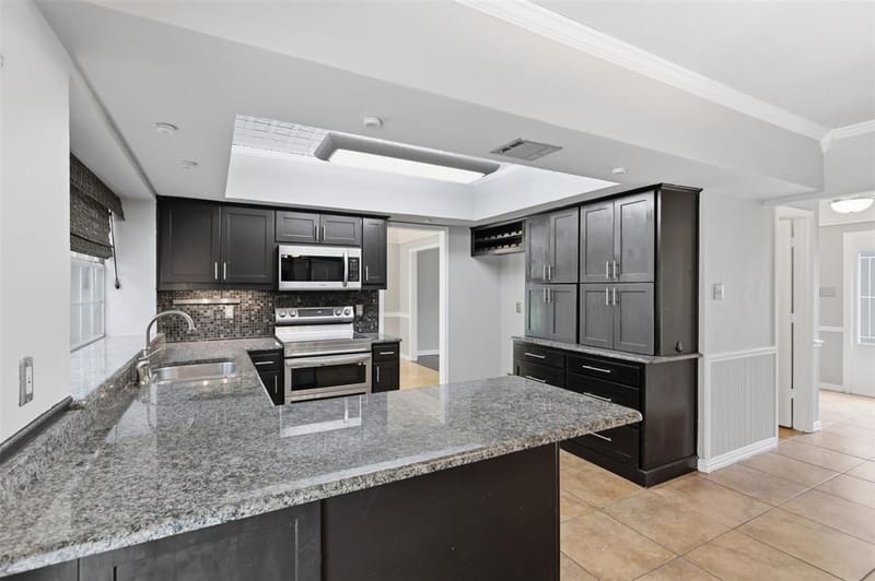 4708 Glenbrook Drive, Grapevine TX 76051 - Photo 8
