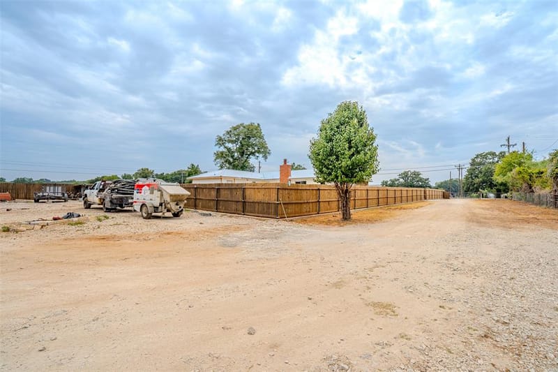 2212 Acton Highway, Granbury TX 76049 - Photo 17