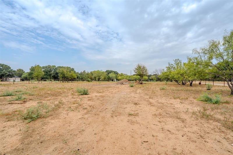 2212 Acton Highway, Granbury TX 76049 - Photo 20