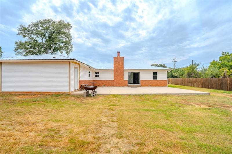 2212 Acton Highway, Granbury TX 76049 - Photo 14