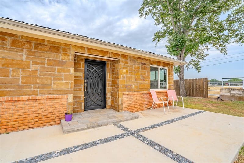 2212 Acton Highway, Granbury TX 76049 - Photo 11