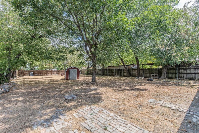 426 NE 29th Street, Grand Prairie TX 75050 - Photo 33