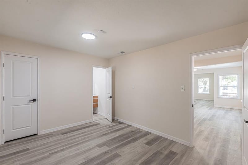 426 NE 29th Street, Grand Prairie TX 75050 - Photo 15
