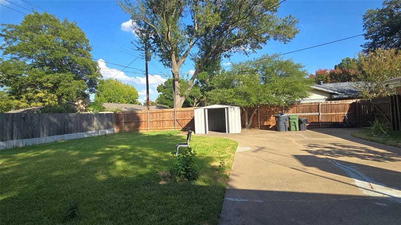 1611 Park Ridge Terrace, Arlington TX 76012 - Photo 6