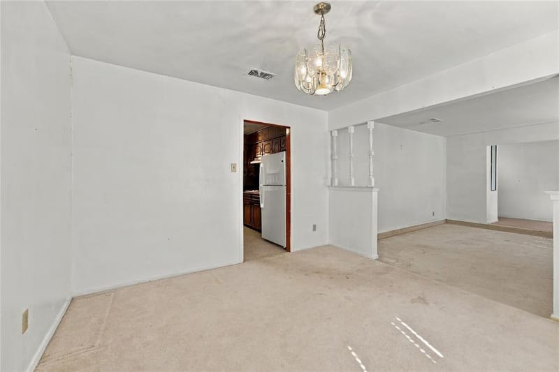 1611 Park Ridge Terrace, Arlington TX 76012 - Photo 9