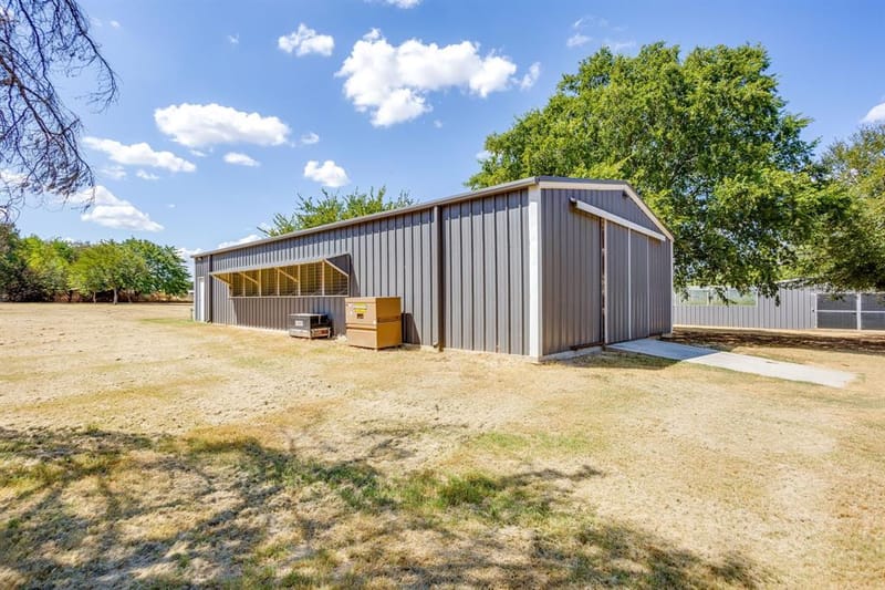 Address withheld at seller's request - Photo 32