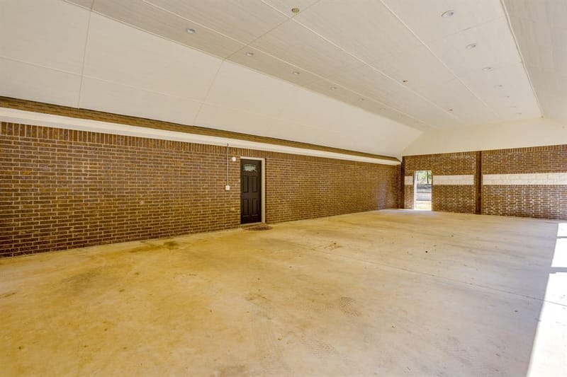 Address withheld at seller's request - Photo 30