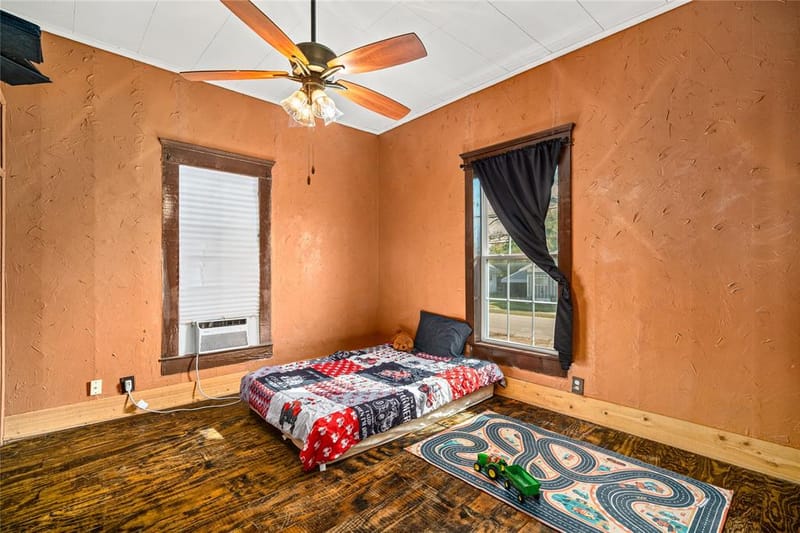 1216 Wesley Street, Greenville TX 75401 - Photo 10