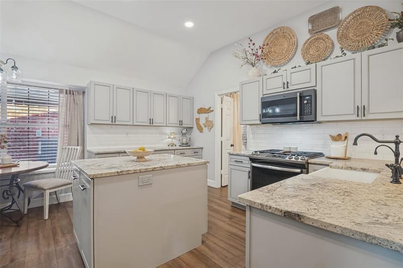 8317 Trail Lake Drive, Rowlett TX 75088 - Photo 7
