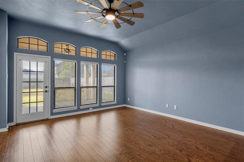 10437 Condor Loop, Waco TX 76708 - Photo 6