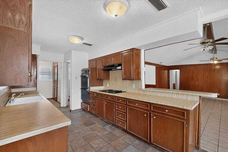 7316 N Stone Meadow Circle, Rowlett TX 75088 - Photo 9