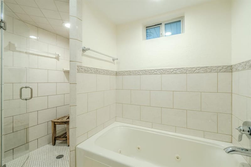 7616 Woodstone Lane, Dallas TX 75248 - Photo 11