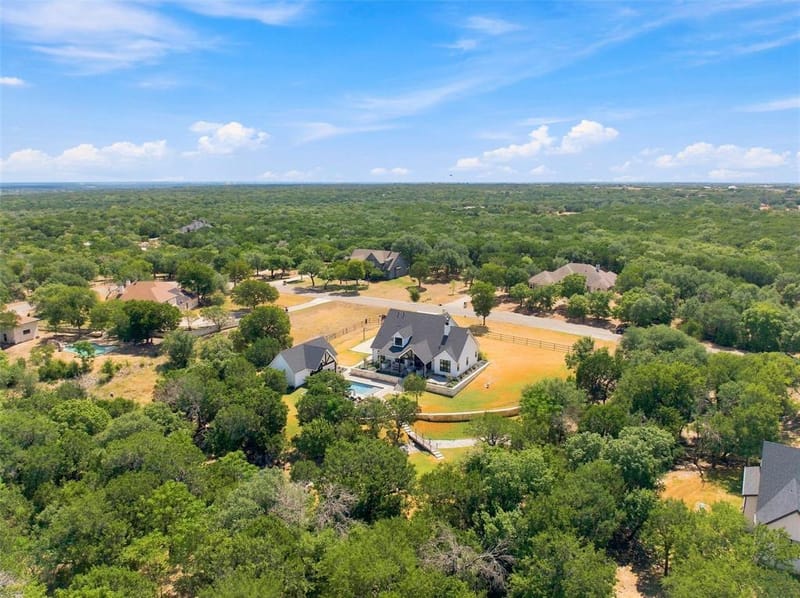 1065 Whispering Oaks, China Spring TX 76633 - Photo 36