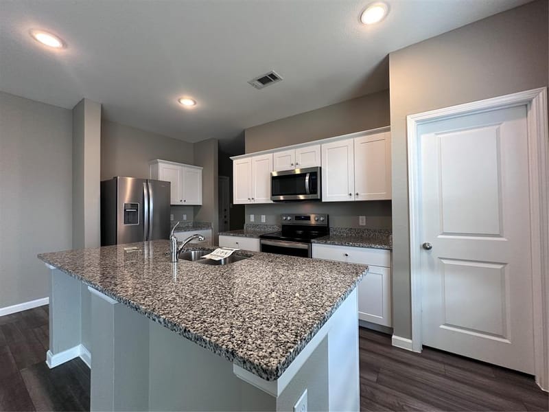 13400 Hiskey Drive, Fort Worth TX 76052 - Photo 6